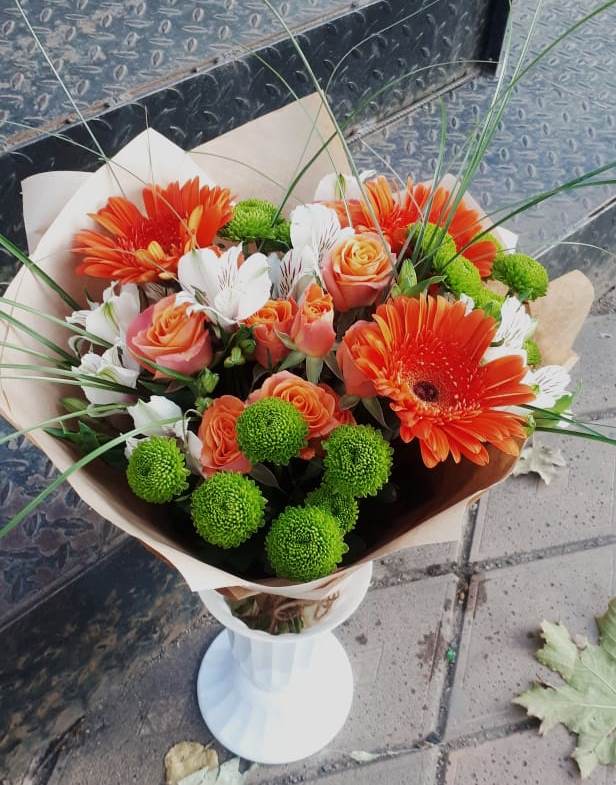 Букет цветов из: Герберы, Хризантемы, Альстромерии и Розы в Уркарахе