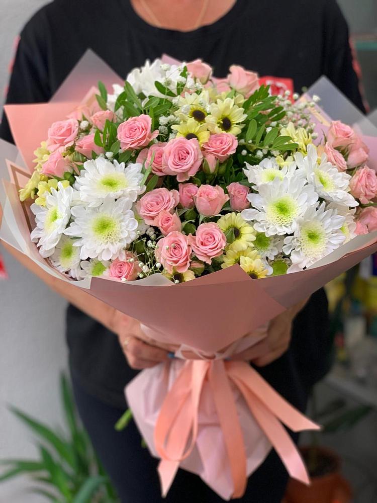 Букет цветов из: Розы и Хризантемы в Уркарахе