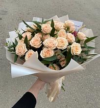 Букет Кремовые розы Латте в Уркарахе