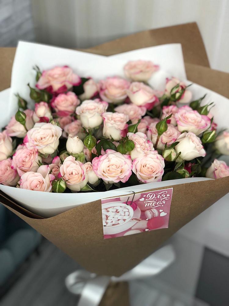 Букет цветов из: Розы в Уркарахе