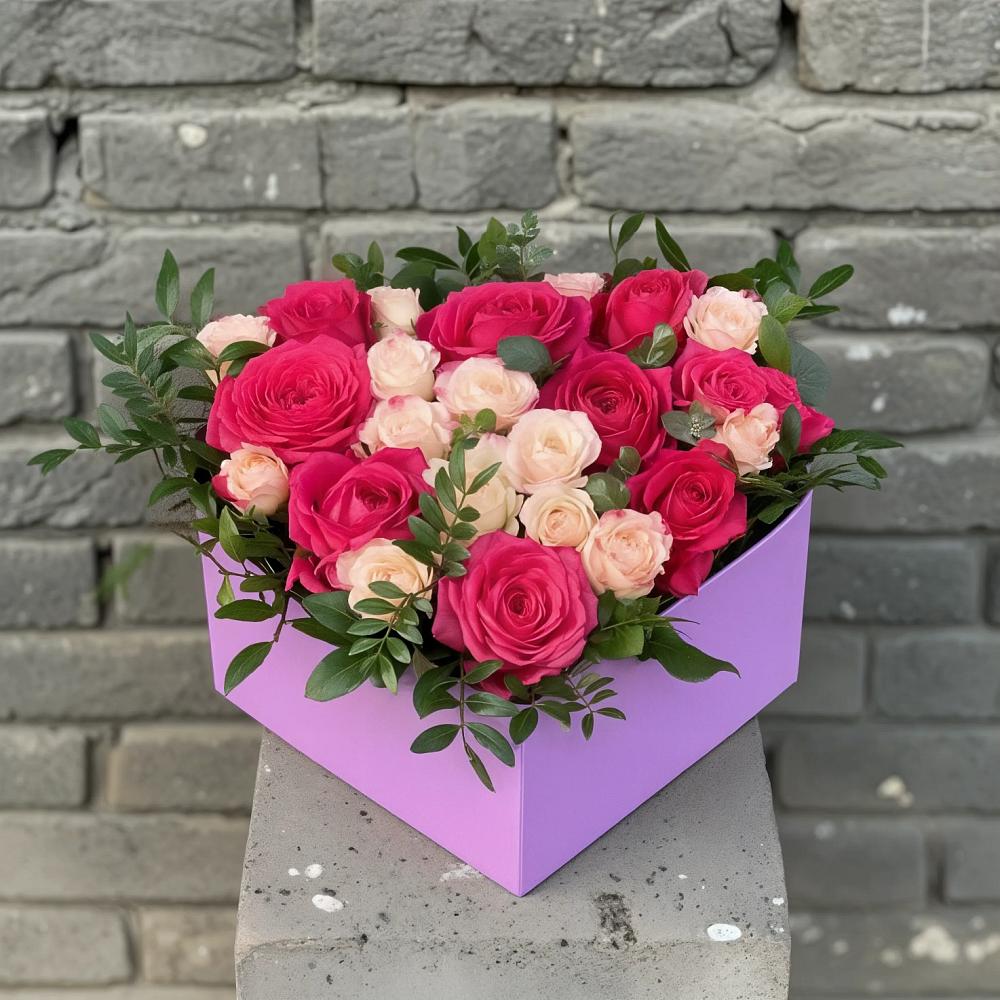 Цветочная композиция из Розы в коробке в Уркарахе