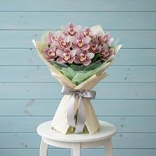 Букет цветов из:  Орхидеи и Розы в Уркарахе