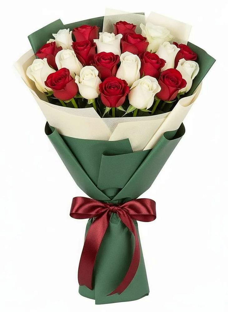Букет Микс из красных и белых роз в Уркарахе