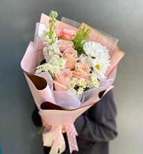 Букет цветов из:  Хризантемы и Розы в Уркарахе