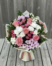 Букет цветов из:  Альстромерии, Гвоздики, Розы и Хризантемы в Уркарахе