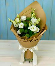 Букет цветов из:  Хризантемы и Лизиантусы в Уркарахе