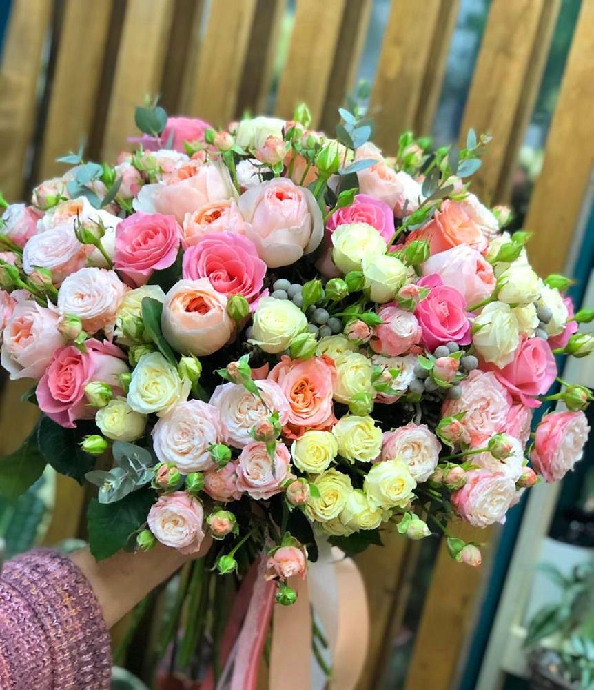 Букет цветов из: Розы в Уркарахе