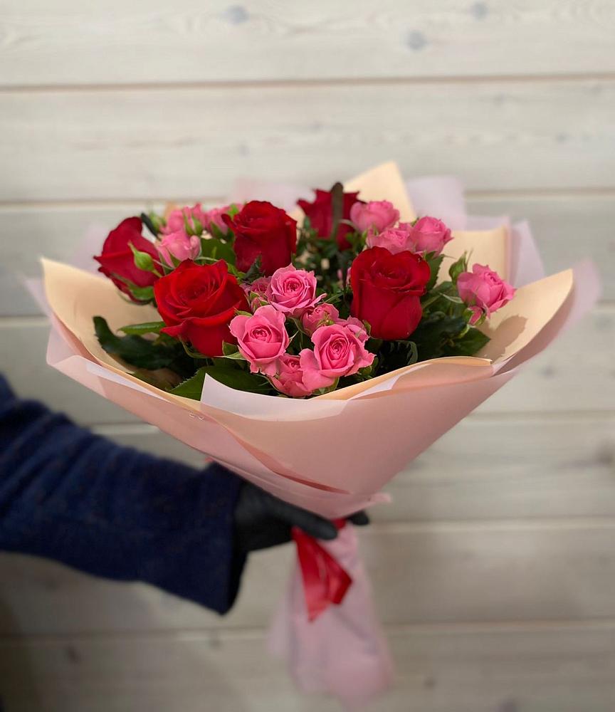 Букет цветов из: Розы в Уркарахе