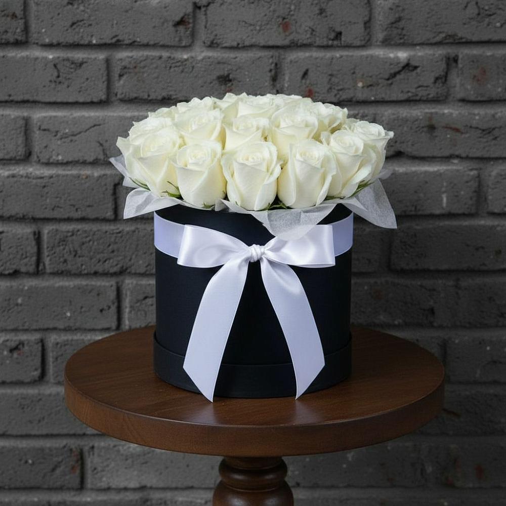 Цветочная композиция из Розы в шляпной коробке в Уркарахе