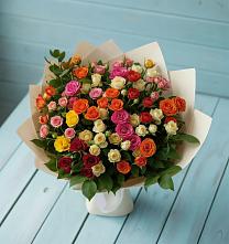 Букет Микс из разноцветных кустовых роз в Уркарахе