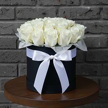 Цветочная композиция из Розы в шляпной коробке в Уркарахе